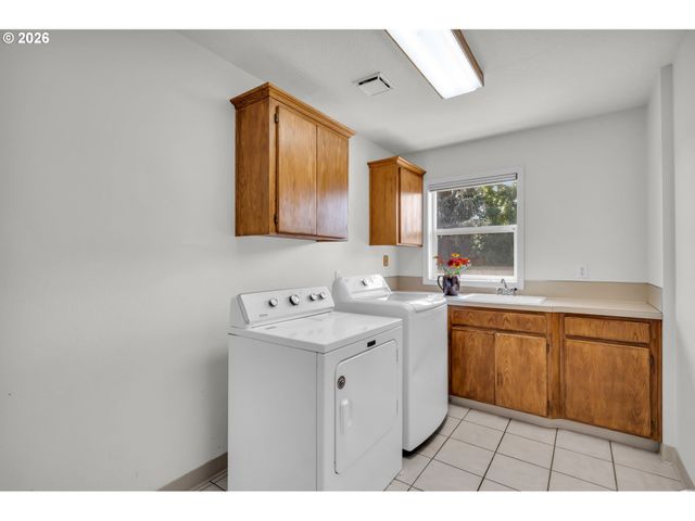 11197 Sw BELNAP Ct, Wilsonville, OR 97070
