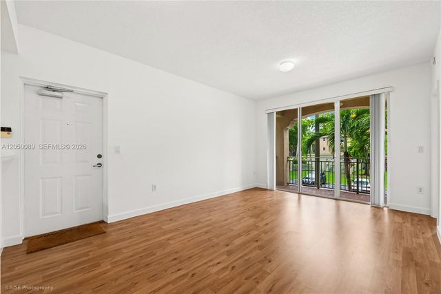 6700 NW 114th Avenue 923, Doral, FL 33178