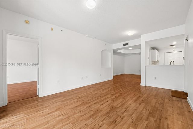 6700 NW 114th Avenue 923, Doral, FL 33178
