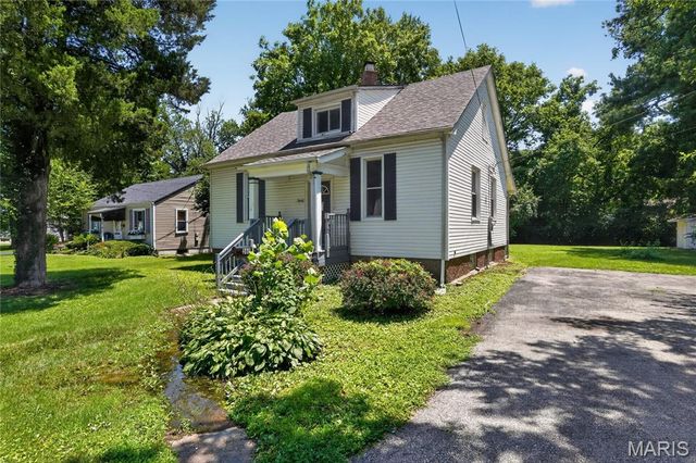 366 Suburban Avenue, St Louis, MO 63135