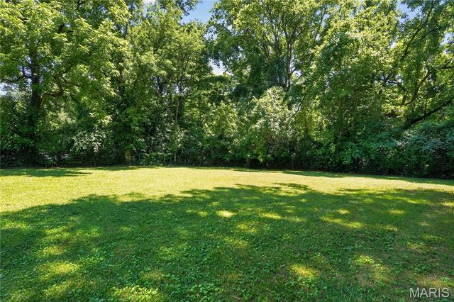 366 Suburban Avenue, St Louis, MO 63135