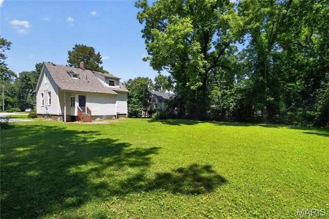 366 Suburban Avenue, St Louis, MO 63135