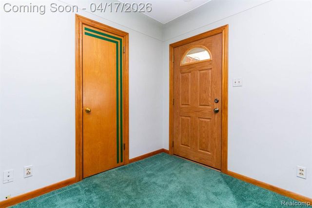 29110 Olmstead Road, Flat Rock, MI 48134