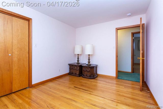 29110 Olmstead Road, Flat Rock, MI 48134