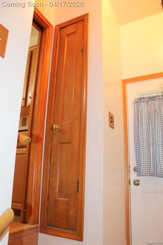 29110 Olmstead Road, Flat Rock, MI 48134