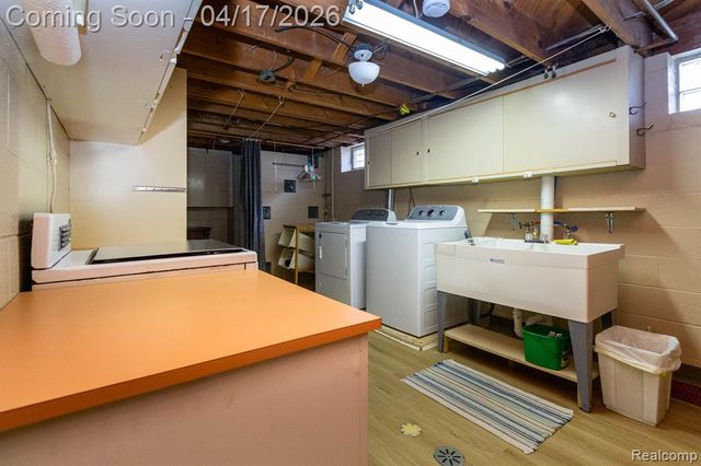 29110 Olmstead Road, Flat Rock, MI 48134