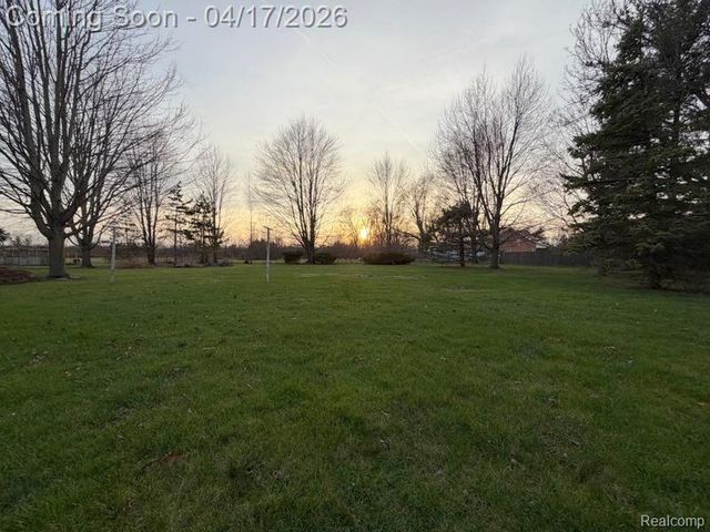 29110 Olmstead Road, Flat Rock, MI 48134