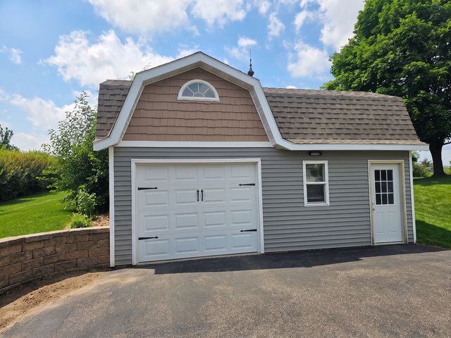 20483 Hamburg Avenue, Lakeville, MN 55044