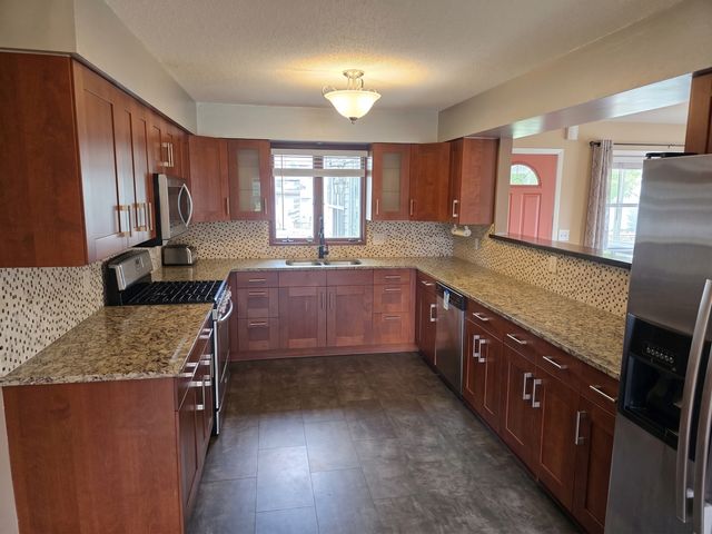 20483 Hamburg Avenue, Lakeville, MN 55044