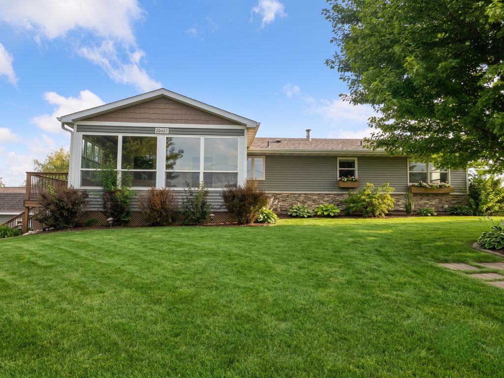 20483 Hamburg Avenue, Lakeville, MN 55044