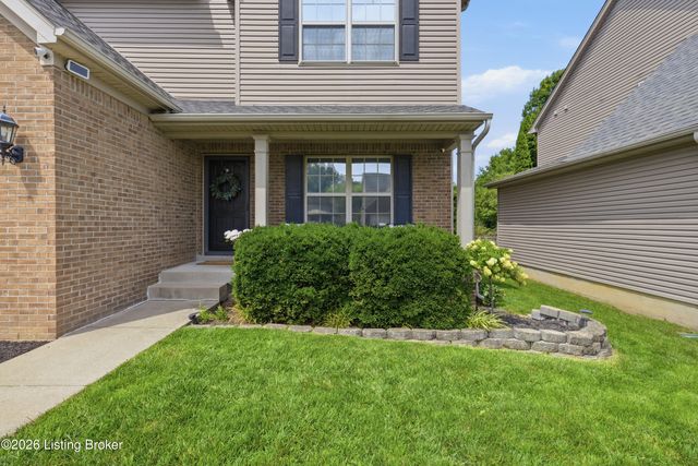 1609 Keever Ct, Louisville, KY 40245