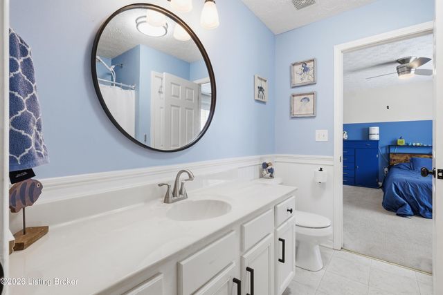 1609 Keever Ct, Louisville, KY 40245