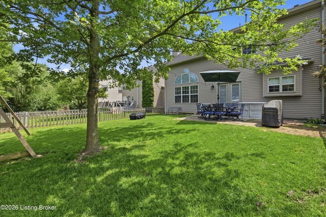 1609 Keever Ct, Louisville, KY 40245