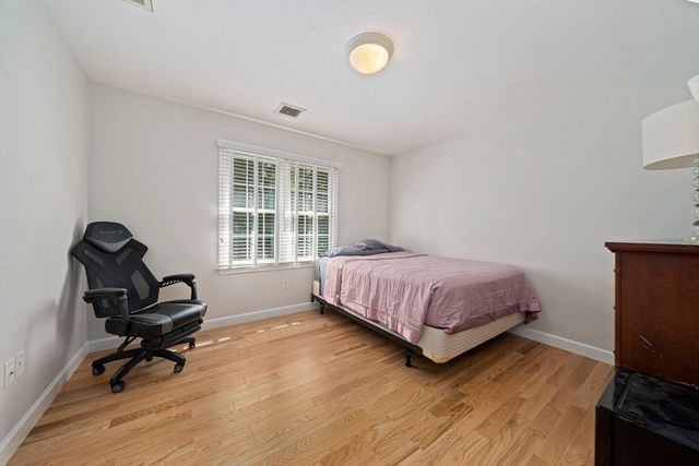 10 Lanes End, Stoughton, MA 02072