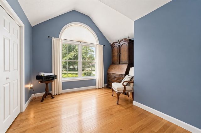 10 Lanes End, Stoughton, MA 02072