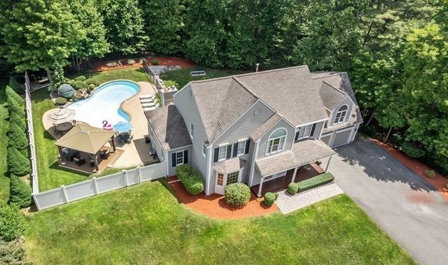10 Lanes End, Stoughton, MA 02072