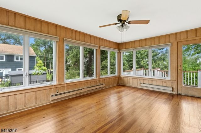 1 Aberdeen Ct, Cranford Twp., NJ 07016