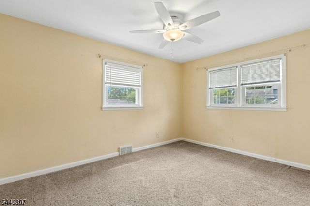 1 Aberdeen Ct, Cranford Twp., NJ 07016