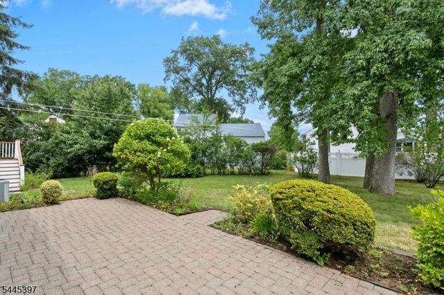 1 Aberdeen Ct, Cranford Twp., NJ 07016