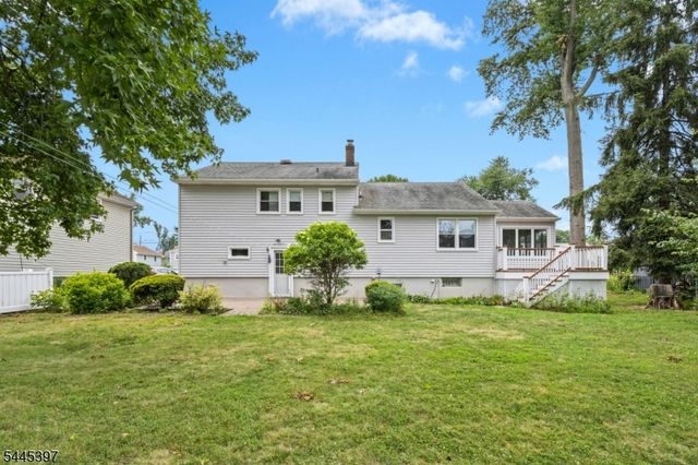 1 Aberdeen Ct, Cranford Twp., NJ 07016