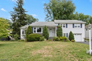 1 Aberdeen Ct, Cranford Twp., NJ 07016