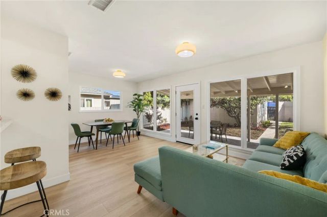 2306 Carfax, Long Beach, CA 90815