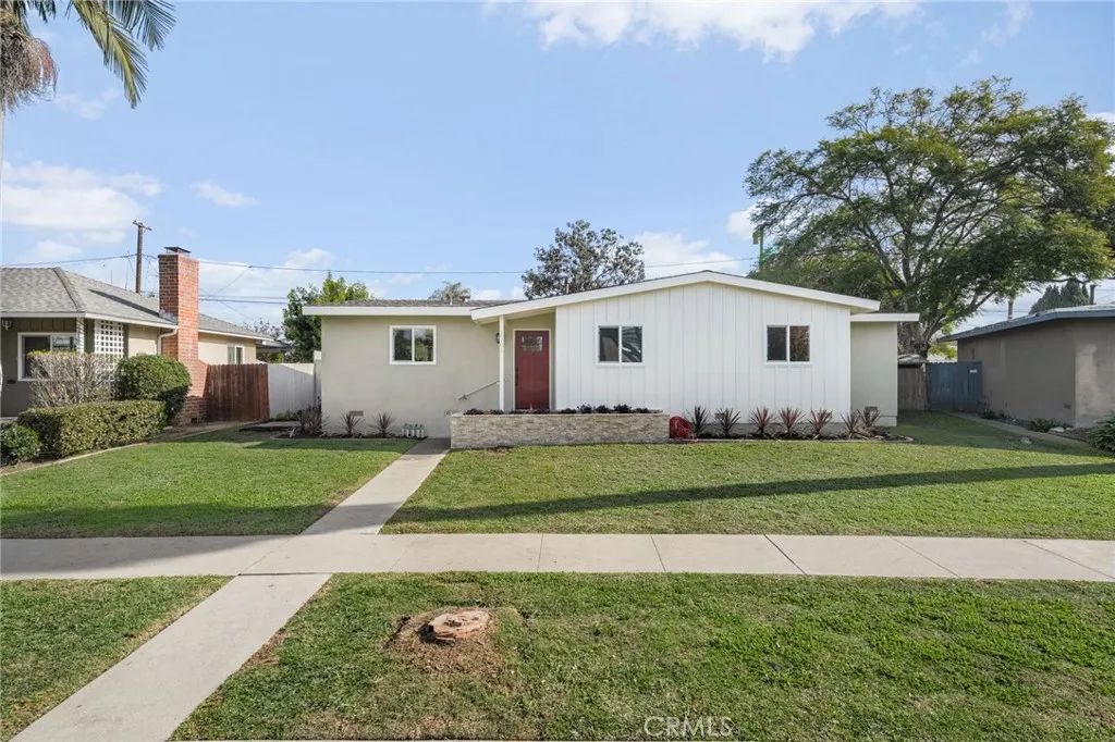 2306 Carfax, Long Beach, CA 90815