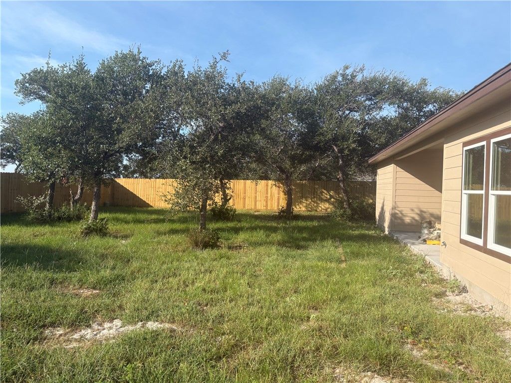 2532 Hewlett, Ingleside, TX 78362 — photo 2