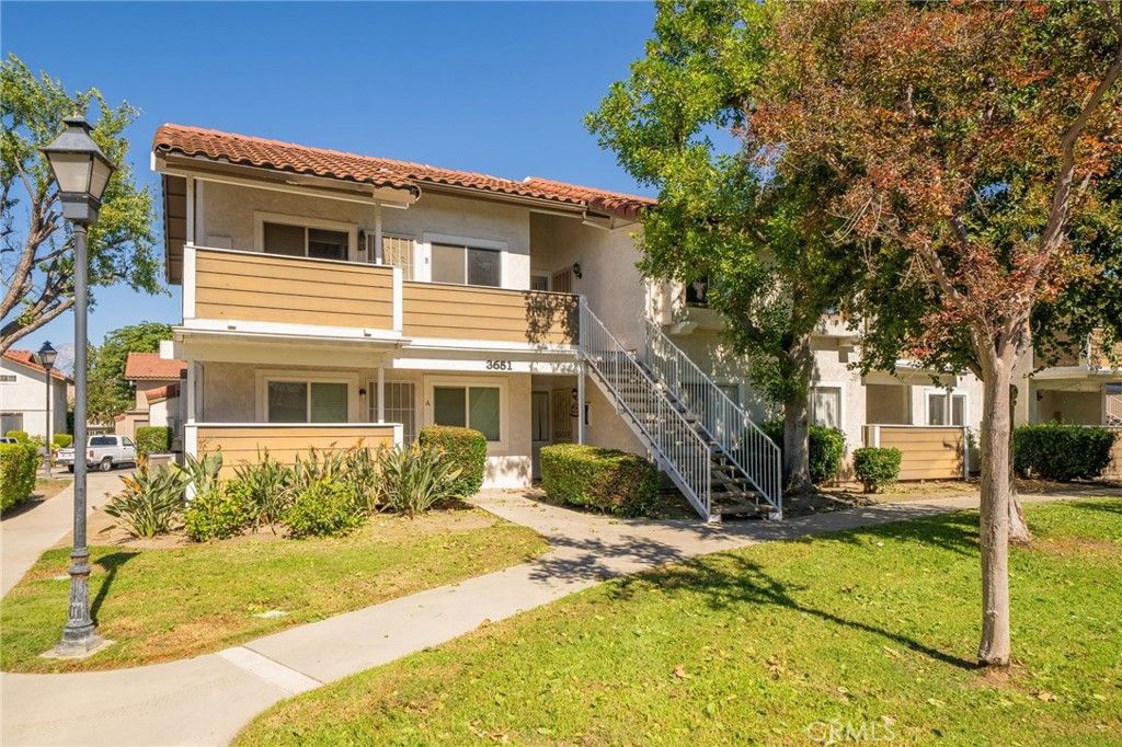 3651 Country Oaks Loop #B, Ontario, CA 91761 — exterior
