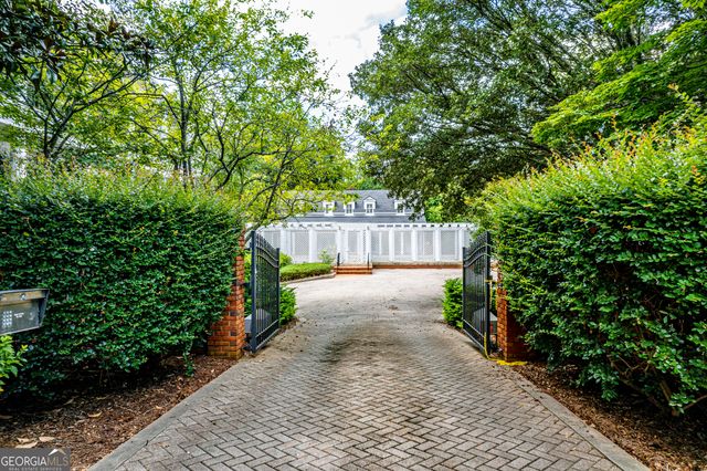 617 Dixie Avenue, Madison, GA 30650