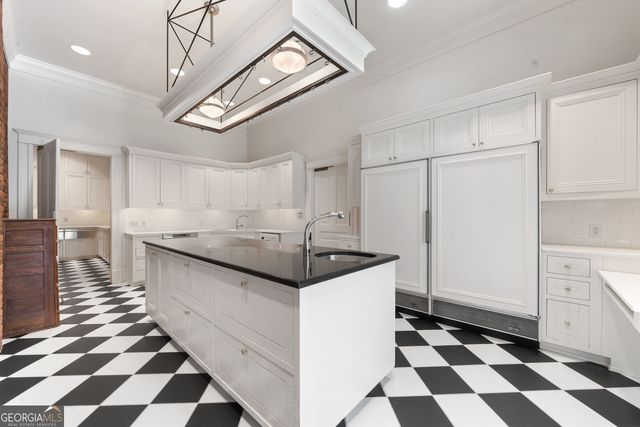 617 Dixie Avenue, Madison, GA 30650