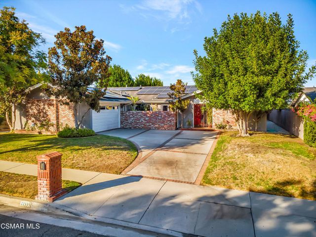 22335 De Grasse Drive, Calabasas, CA 91302