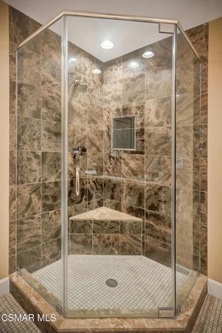 22335 De Grasse Drive, Calabasas, CA 91302