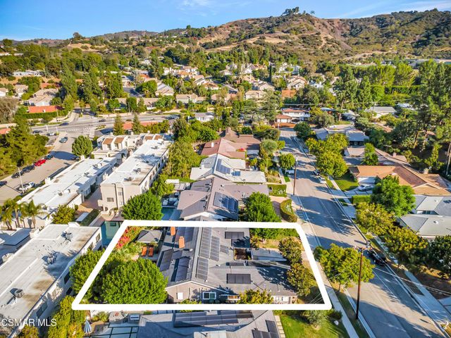 22335 De Grasse Drive, Calabasas, CA 91302