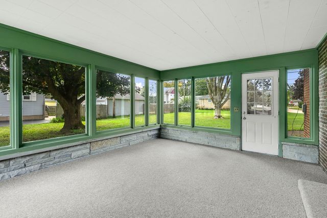 340 James Avenue, Mundelein, IL 60060