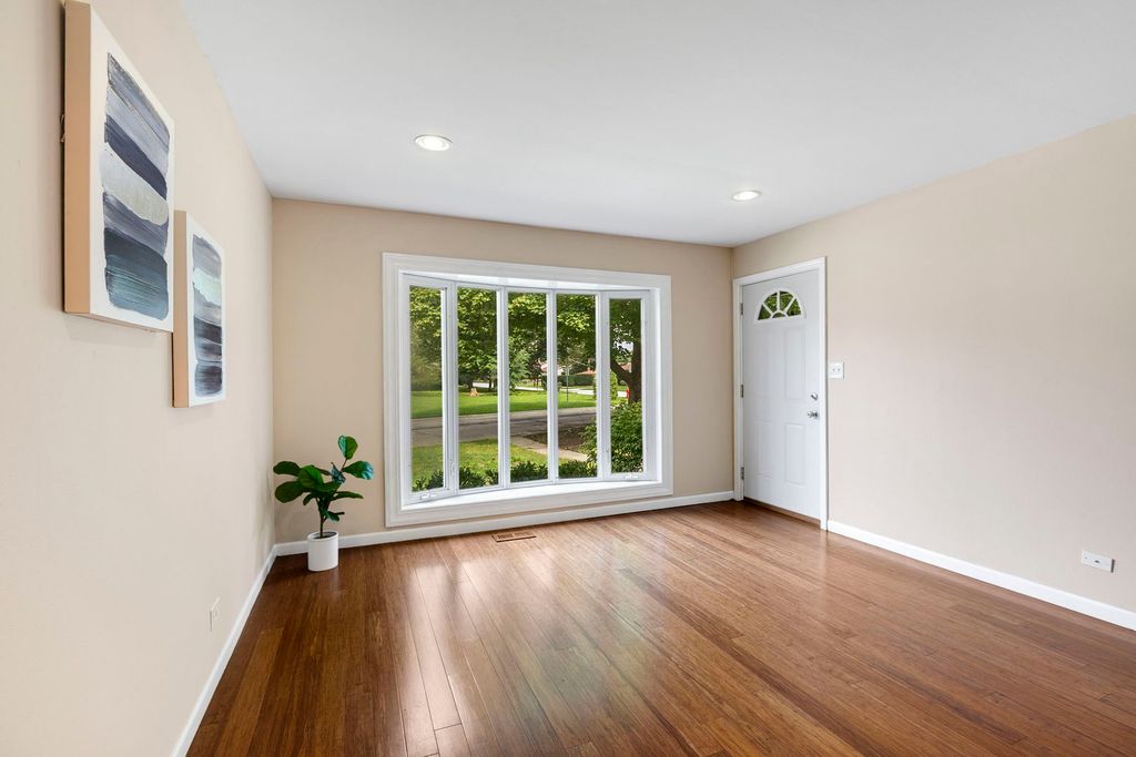340 James Avenue, Mundelein, IL 60060 — photo 4