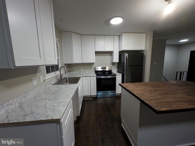 1411 MILESTONE DR, Fredericksburg, VA 22407