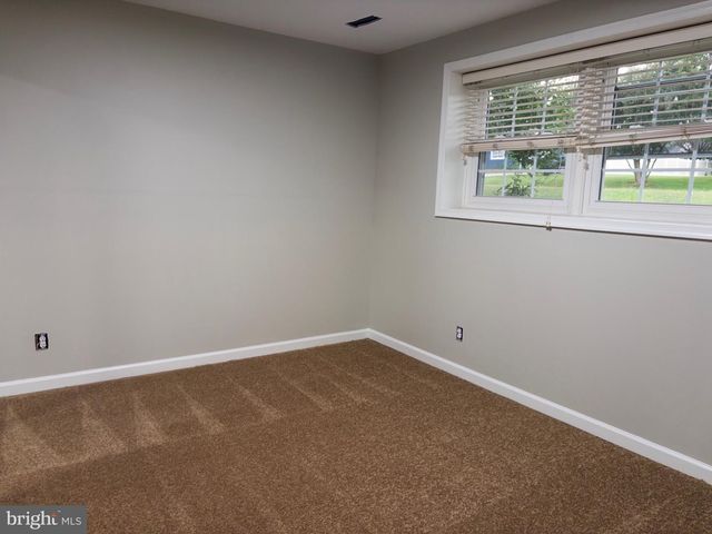 1411 MILESTONE DR, Fredericksburg, VA 22407