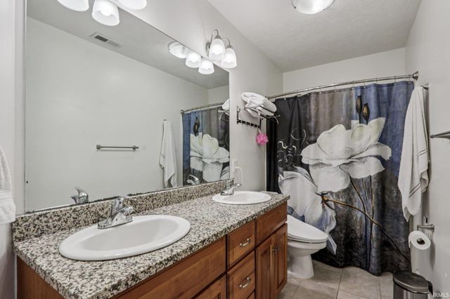 2406 E Cedarwood Court, Bloomington, IN 47401