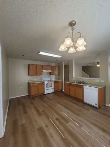 4861 Parkview Hills Lane, Fort Worth, TX 76179