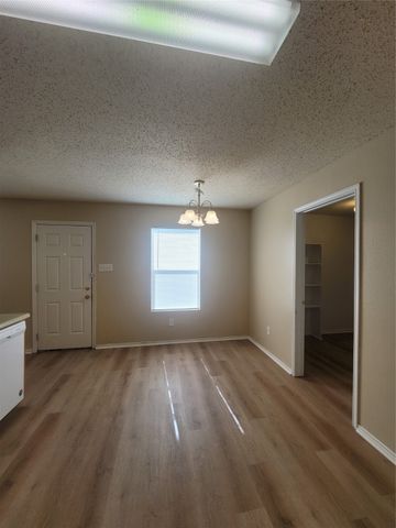 4861 Parkview Hills Lane, Fort Worth, TX 76179