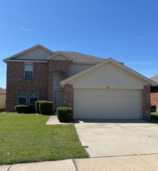 4861 Parkview Hills Lane, Fort Worth, TX 76179