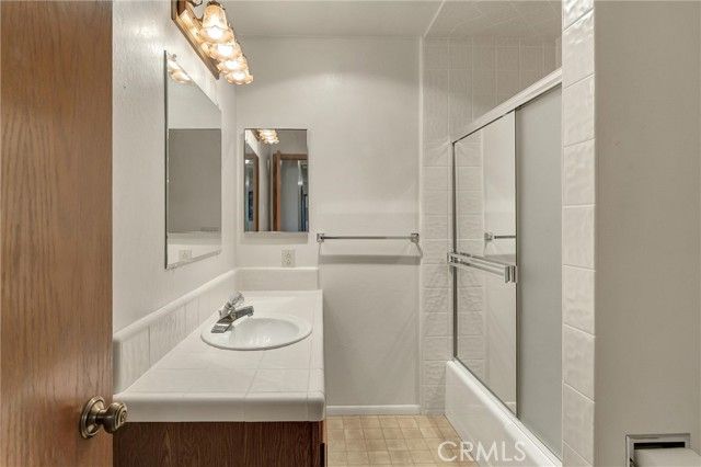 5586 Travis, Paradise, CA 95969