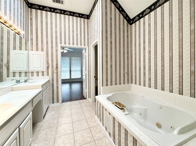 4704 Rockcreek Lane, Plano, TX 75024