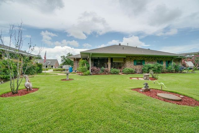 305 Gemini Street, Larose, LA 70373