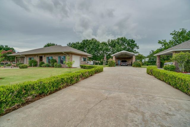 305 Gemini Street, Larose, LA 70373