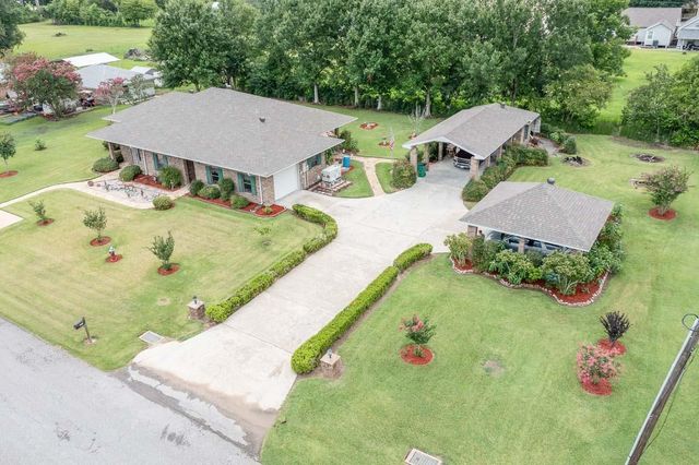 305 Gemini Street, Larose, LA 70373