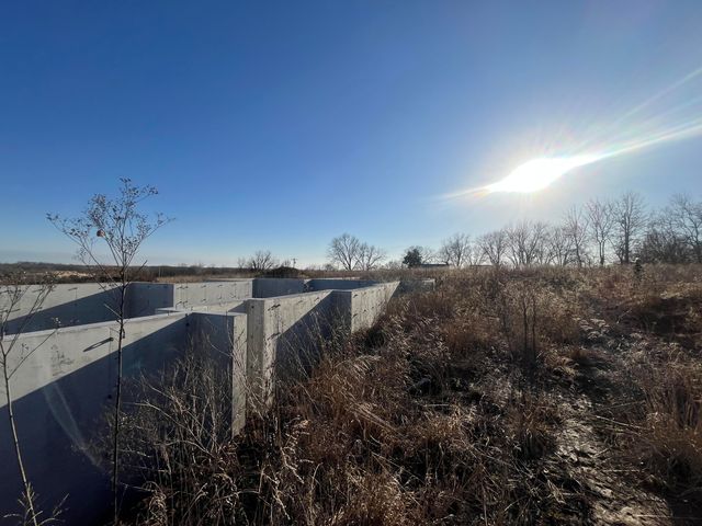 1600 HWY 240, Fayette, MO 65248