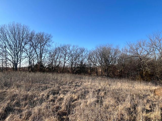 1600 HWY 240, Fayette, MO 65248