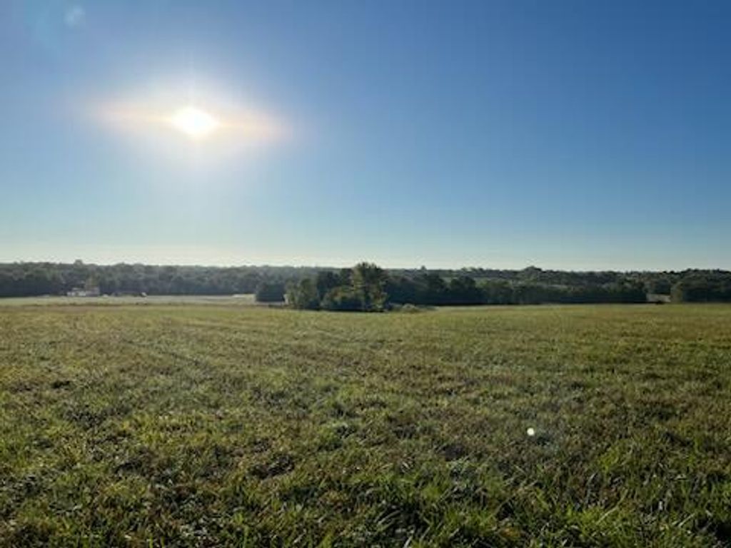 1600 HWY 240, Fayette, MO 65248